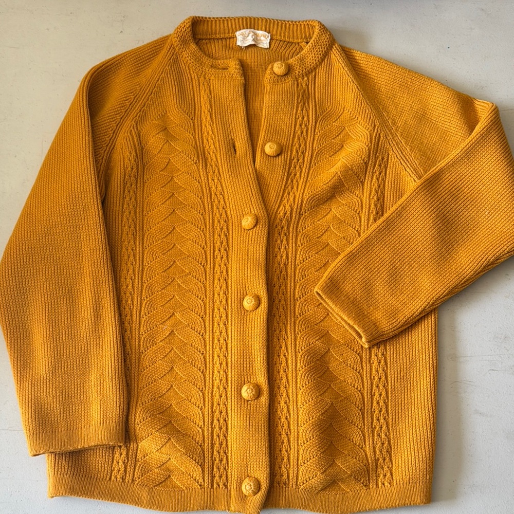 Vintage chunky cardi